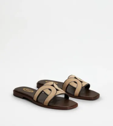 Picture of Sandals In Suede - Brown