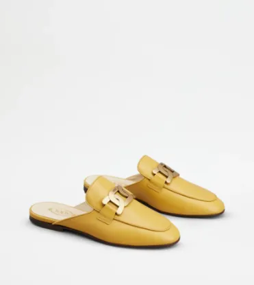 Picture of Mules In Leather - Yellow