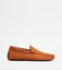 Picture of Gommino Driving Shoes In Nubuck - Orange